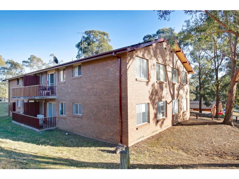 2/1 Lavinia Place, Ambarvale NSW 2560