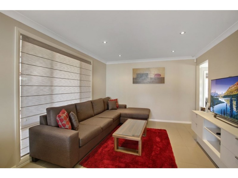 7 Gadshill Place, Rosemeadow NSW 2560