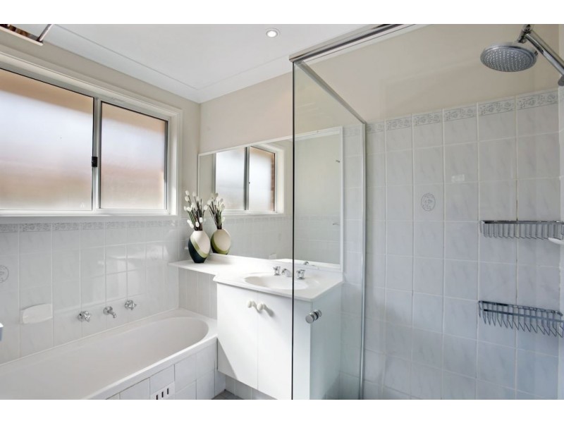 7 Gadshill Place, Rosemeadow NSW 2560