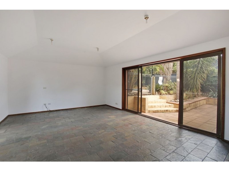 25 Spitfire Drive, Raby NSW 2566