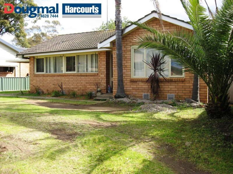 5 Jacaranda Avenue, Bradbury NSW 2560