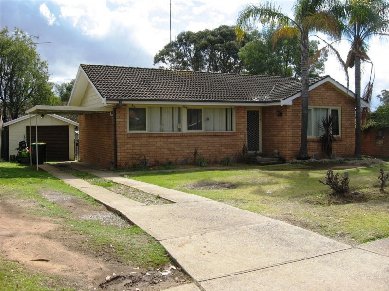 5 Jacaranda Avenue, Bradbury NSW 2560