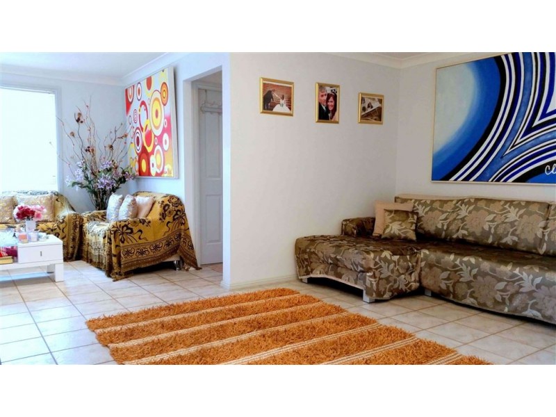 6/50 Julius Road, Rosemeadow NSW 2560