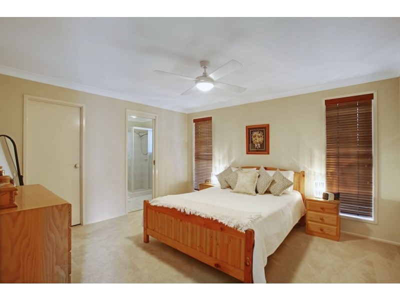 211 Englorie Park Drive, Glen Alpine NSW 2560