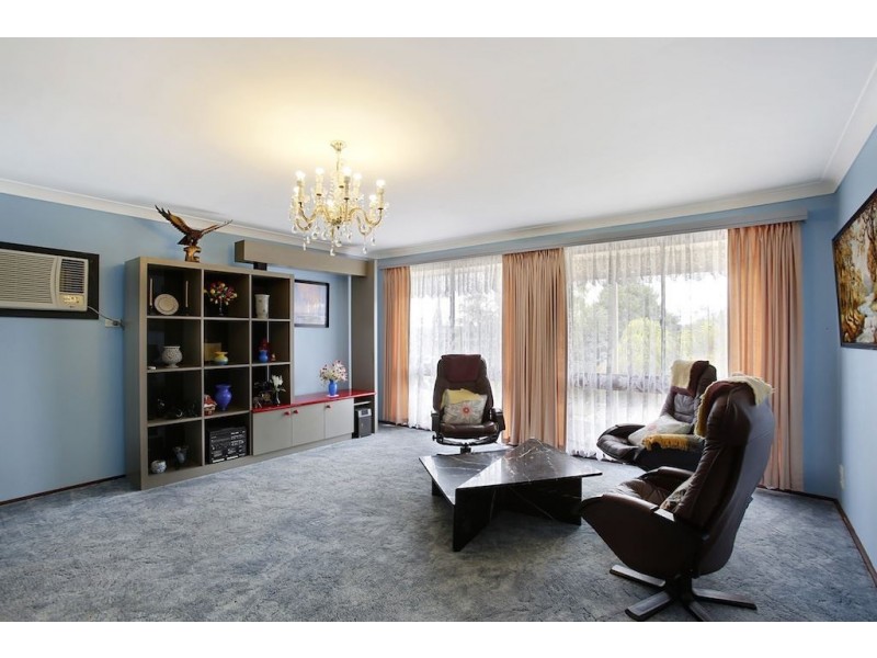 27 Zeolite Place, Eagle Vale NSW 2558