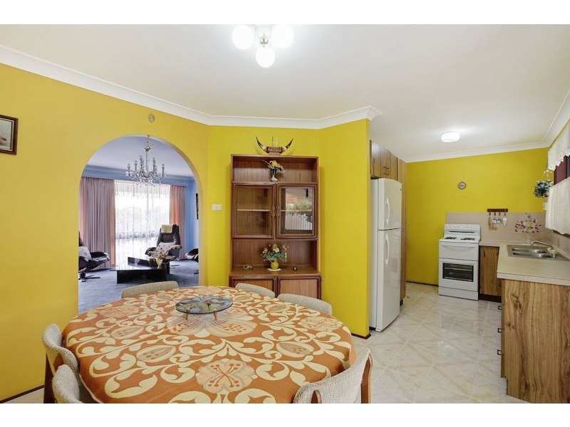 27 Zeolite Place, Eagle Vale NSW 2558