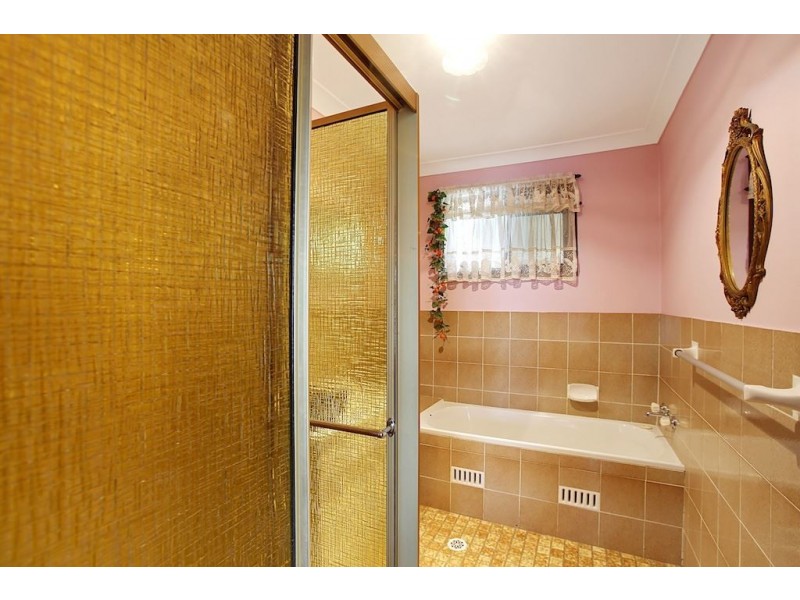 27 Zeolite Place, Eagle Vale NSW 2558