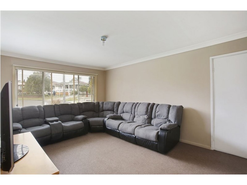 7 Stirling Place, Glenfield NSW 2167