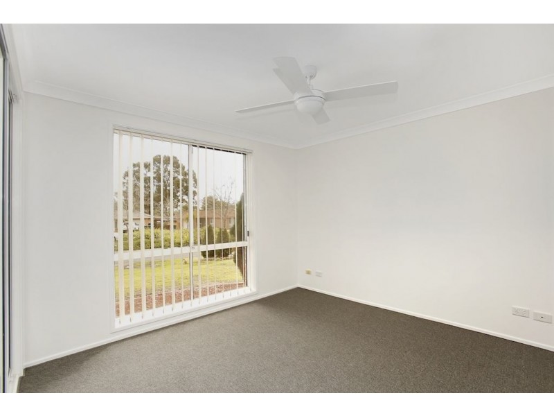 19 Briggs Place, St Helens Park NSW 2560