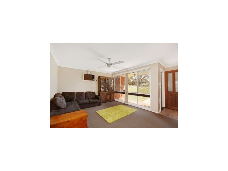 10 Eschol Park Drive, Eschol Park NSW 2558