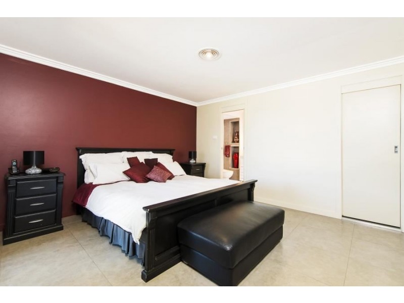 7 Miranda Place, Rosemeadow NSW 2560