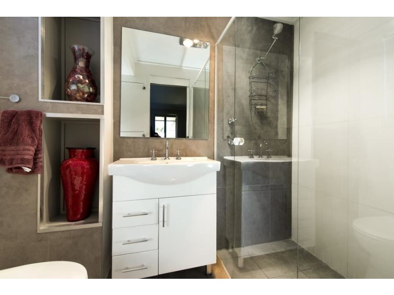 7 Miranda Place, Rosemeadow NSW 2560