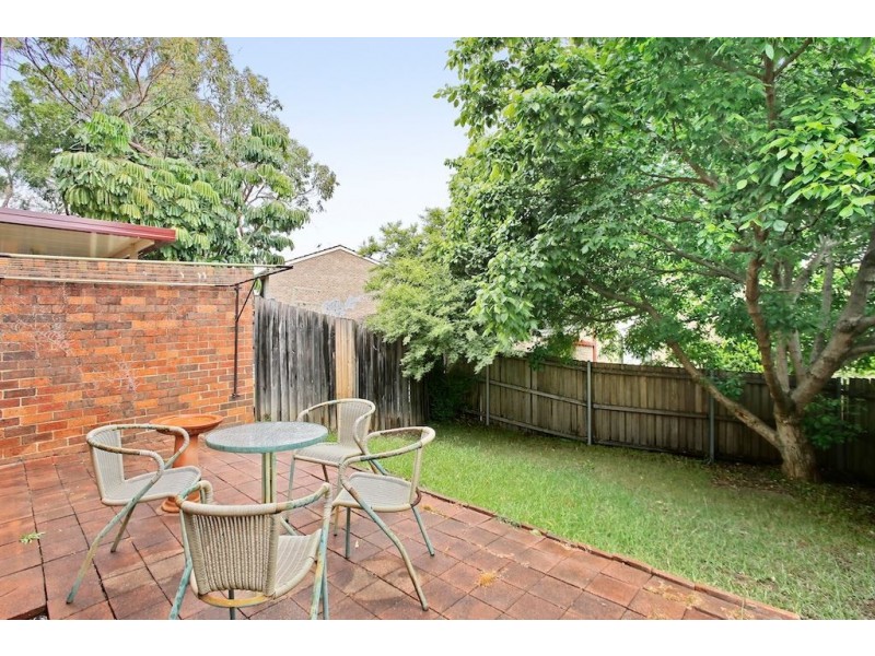 14/6 Jacquinot Place, Glenfield NSW 2167