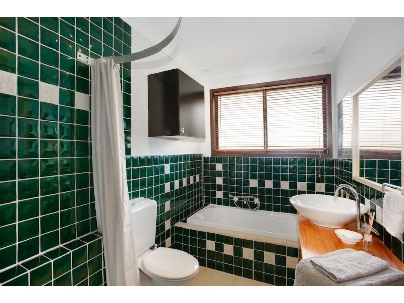 14/6 Jacquinot Place, Glenfield NSW 2167