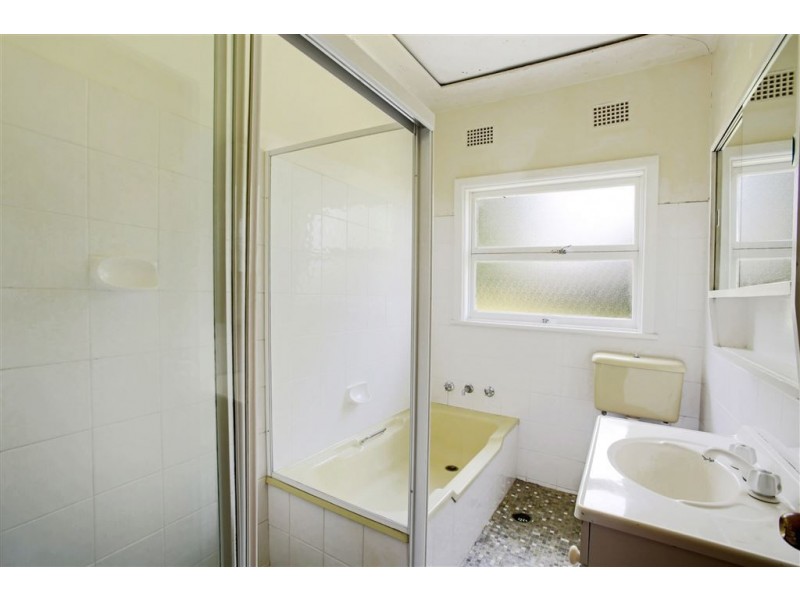 3 Gipps Street, Bradbury NSW 2560