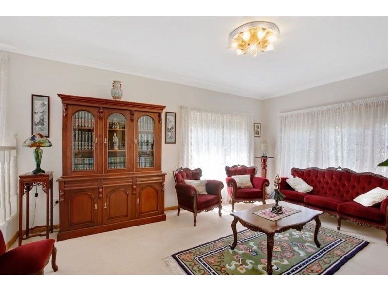 2 Mount Sugarloaf Drive, Glen Alpine NSW 2560