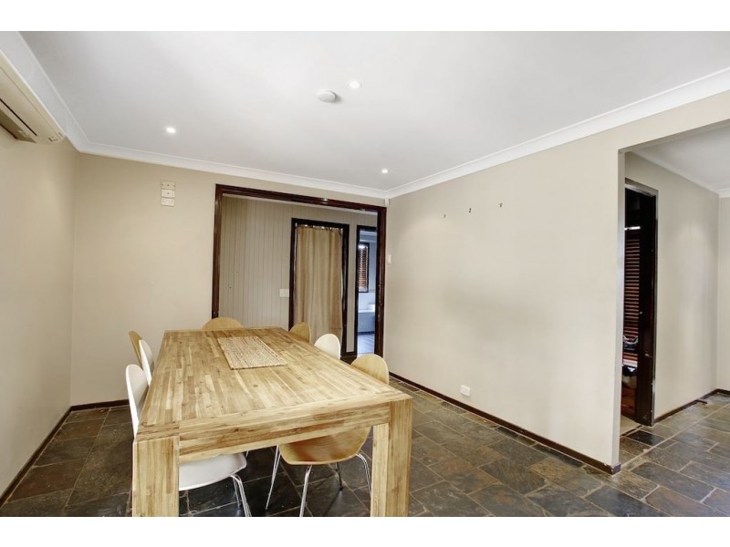 58 Romeo Crescent, Rosemeadow NSW 2560