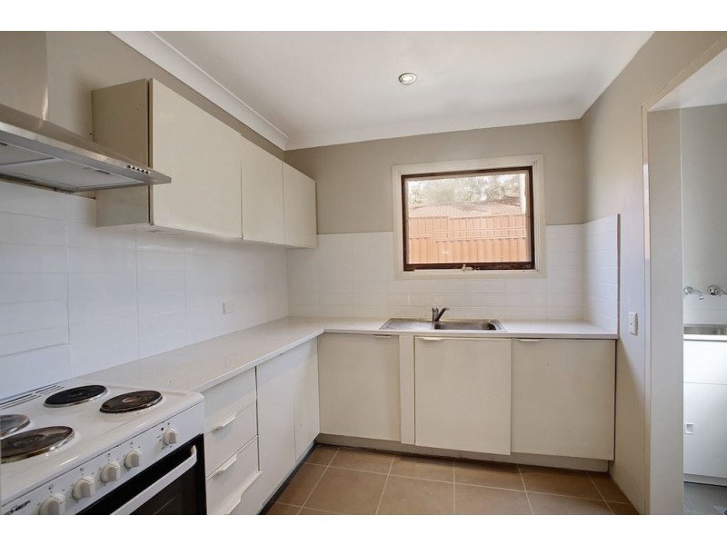 9/1 Throsby Way, Ambarvale NSW 2560