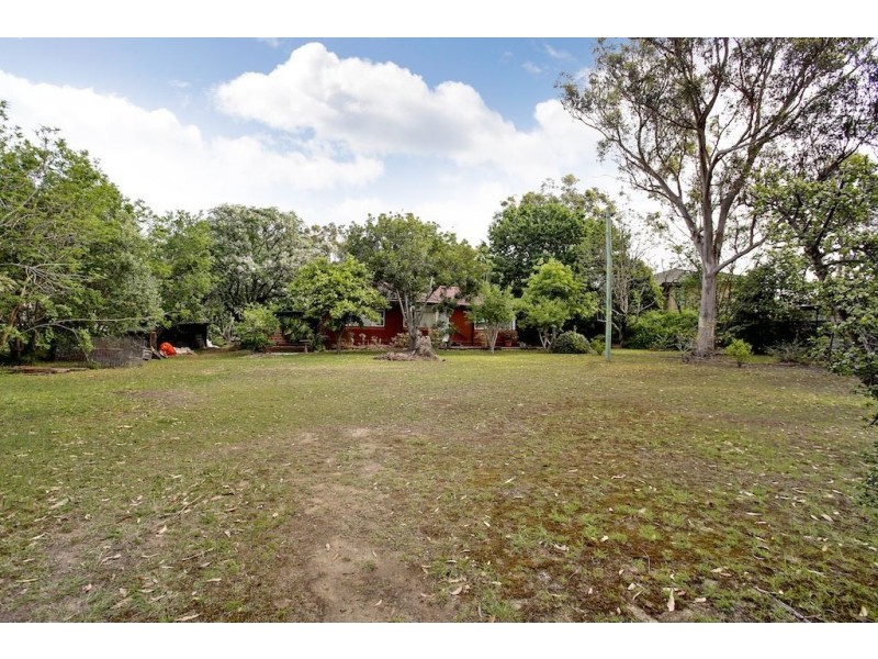 2 Sixth Avenue, Macquarie Fields NSW 2564