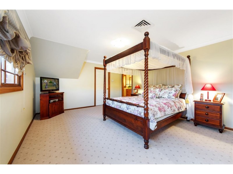 29 Glenavon Place, Glen Alpine NSW 2560