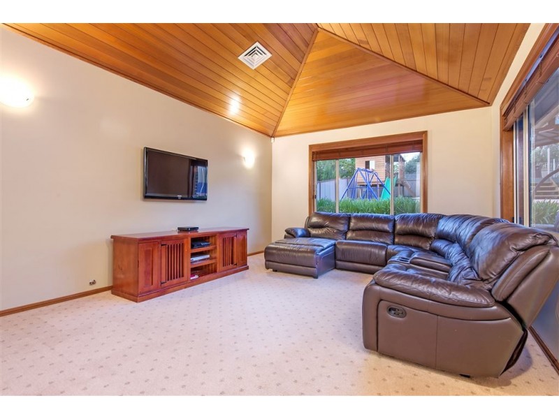 29 Glenavon Place, Glen Alpine NSW 2560