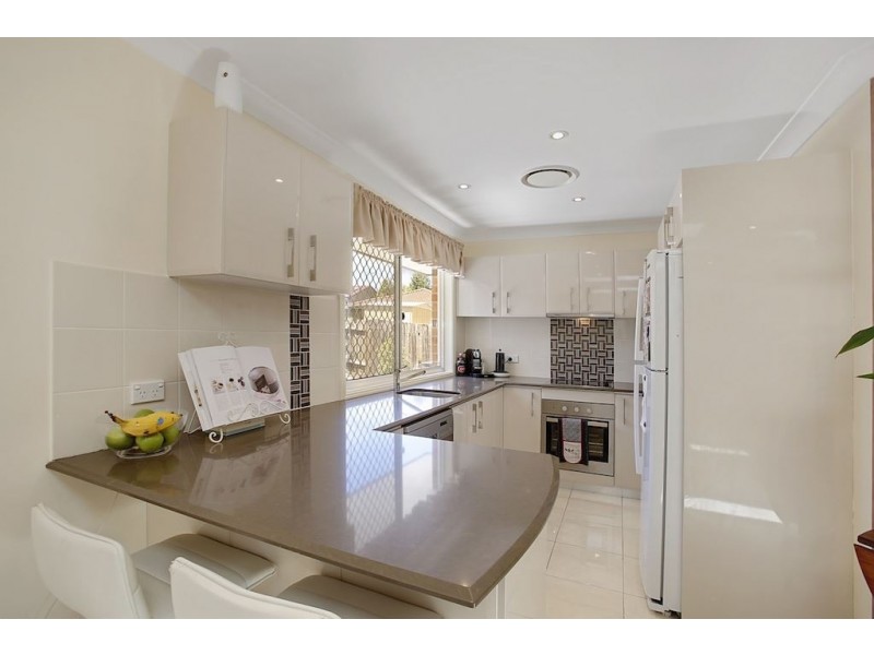 7 Jasper Place, Ambarvale NSW 2560