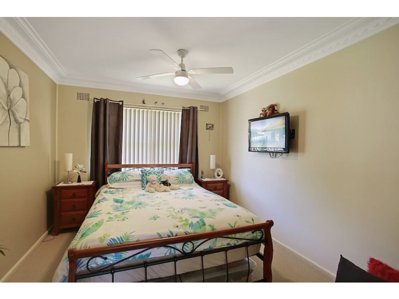7 Browning Avenue, Campbelltown NSW 2560