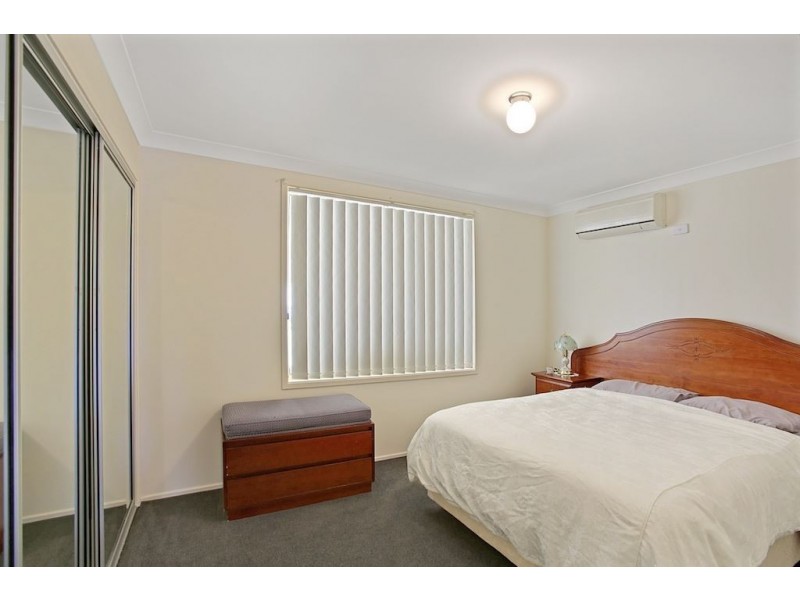 2/42 Francisco Crescent, Rosemeadow NSW 2560