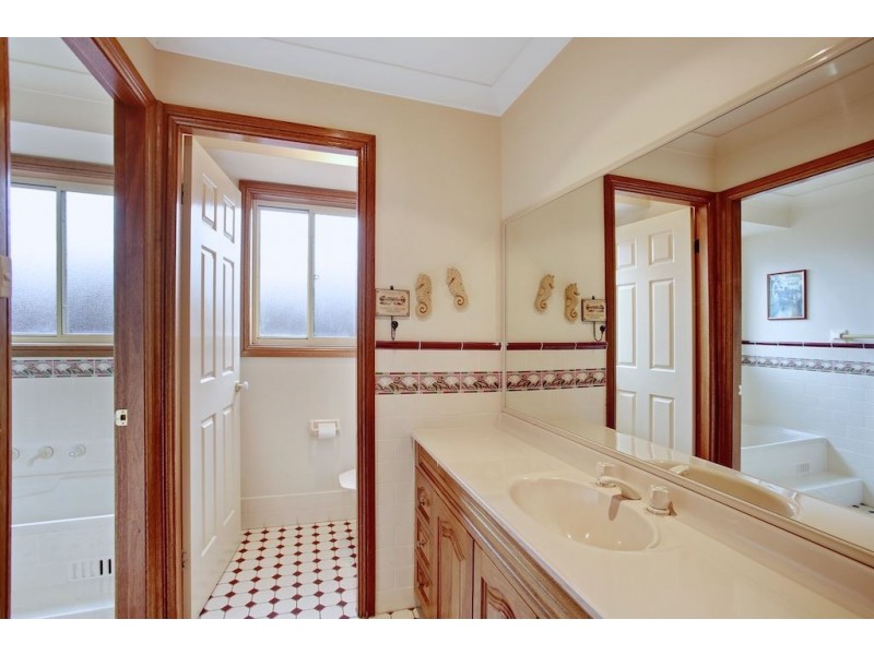 138 Abington Crescent, Glen Alpine NSW 2560