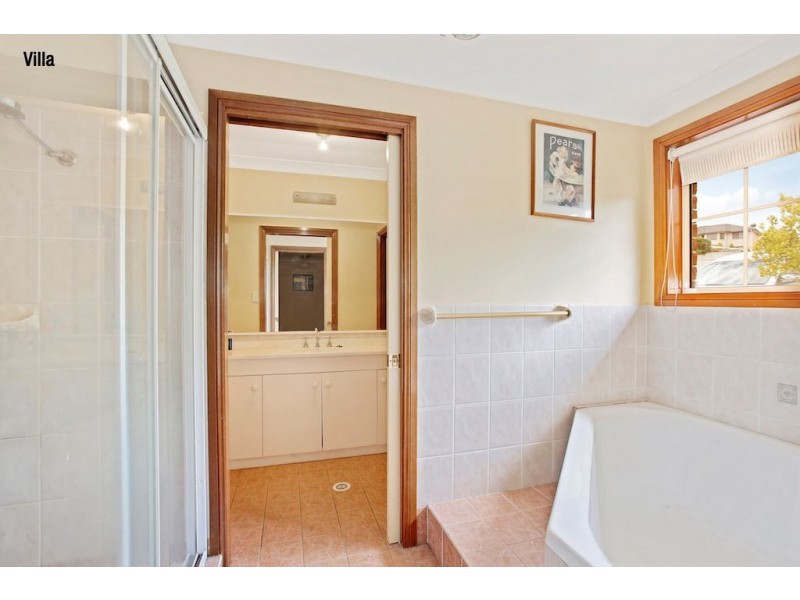 1A Strathmore Place, Glen Alpine NSW 2560