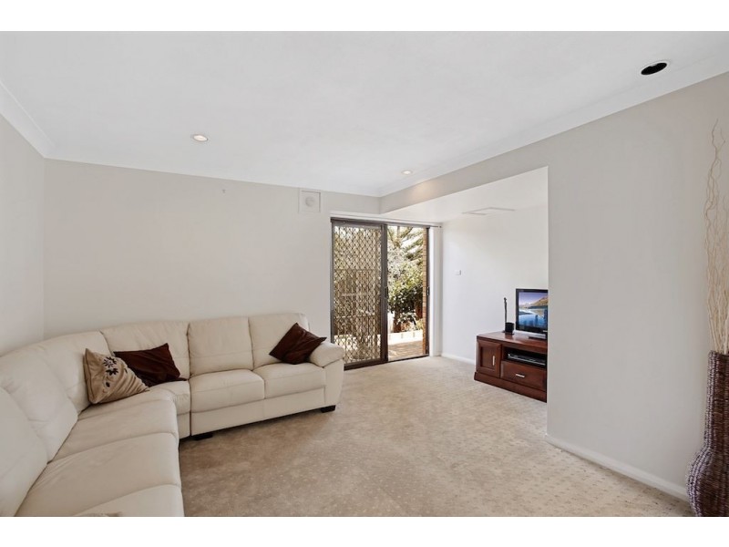 69 Woodcourt Street, Ambarvale NSW 2560
