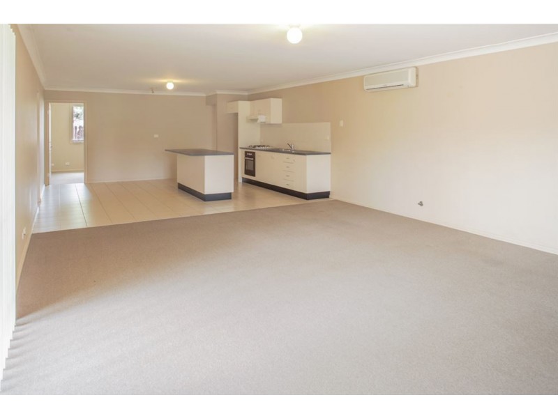 1A Edmund Place, Rosemeadow NSW 2560