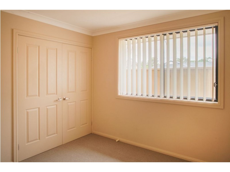 1A Edmund Place, Rosemeadow NSW 2560