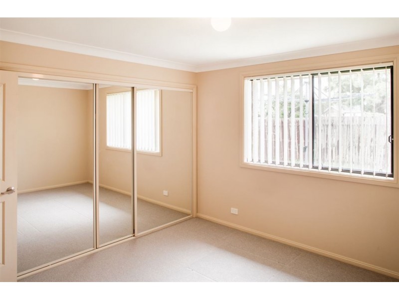 1A Edmund Place, Rosemeadow NSW 2560