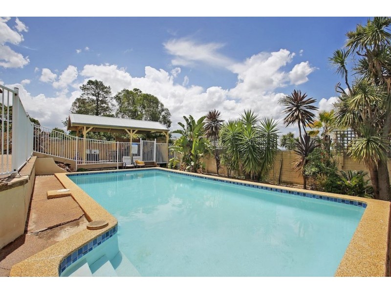 10 Wandarra Crescent, Bradbury NSW 2560