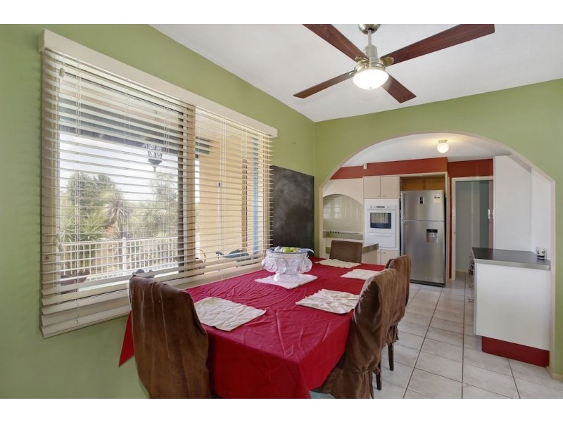 10 Wandarra Crescent, Bradbury NSW 2560