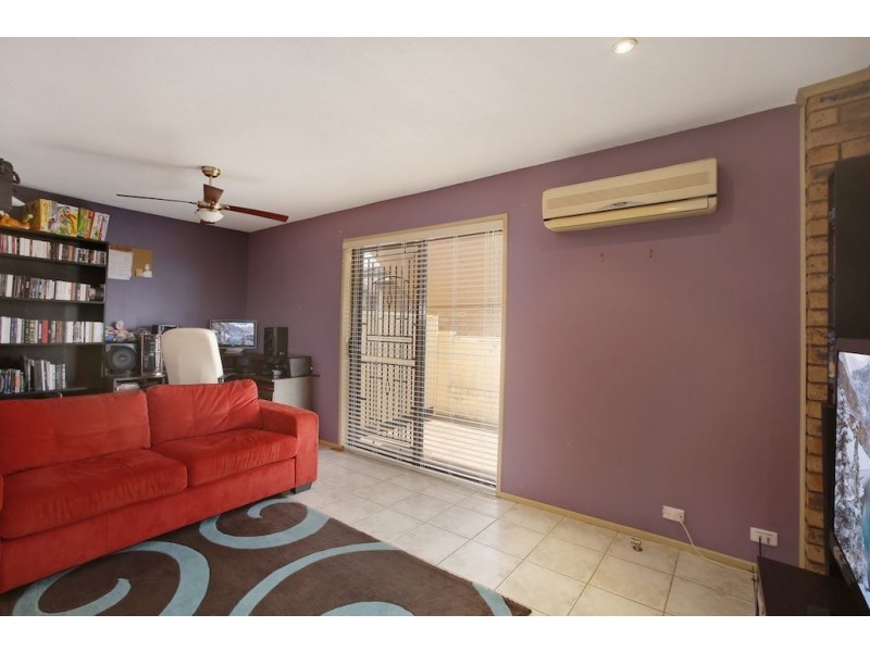 10 Wandarra Crescent, Bradbury NSW 2560