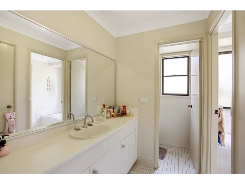 20 Demetrius Place, Rosemeadow NSW 2560