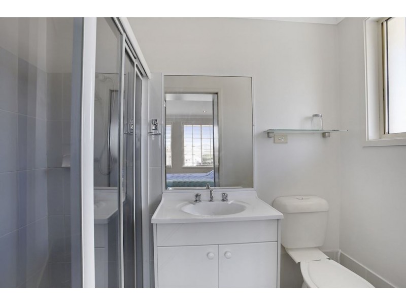 76 Crommelin Crescent, St Helens Park NSW 2560