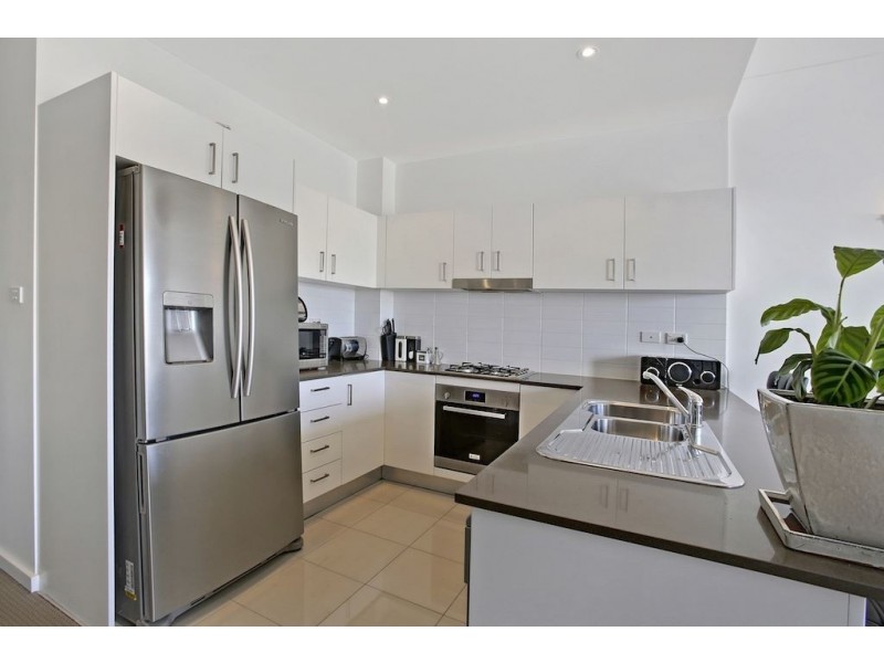 42/31-35 Chamberlain Street, Campbelltown NSW 2560