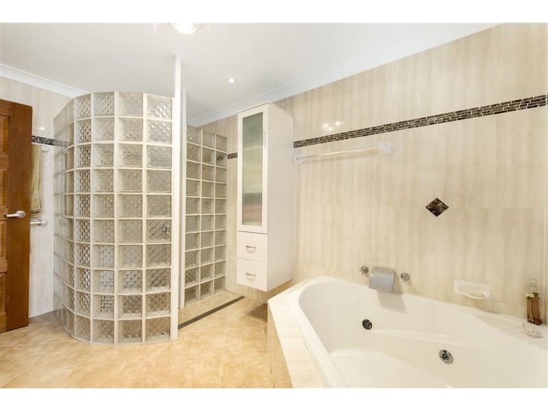 32 Mirage Ave, Raby NSW 2566