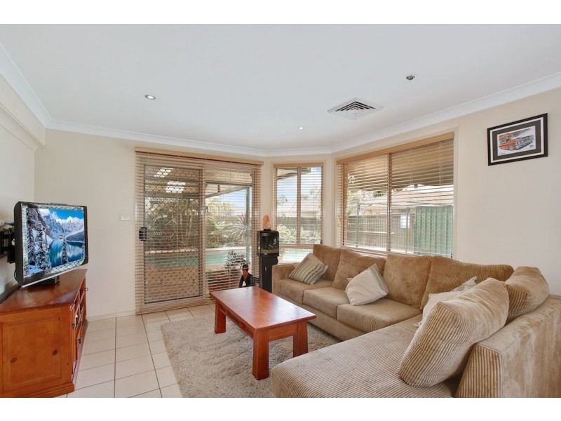 35 Rabett Crescent, Horningsea Park NSW 2171