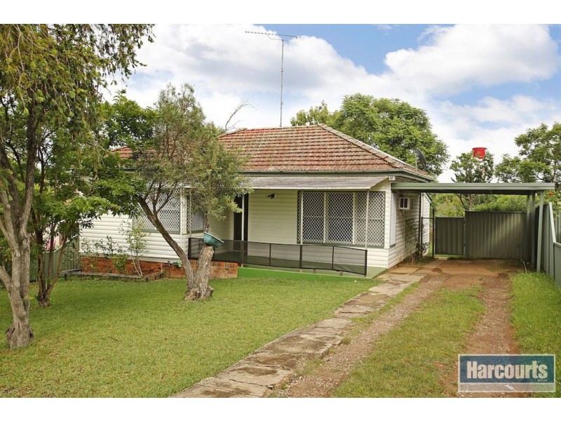 1 Bocking Avenue, Bradbury NSW 2560