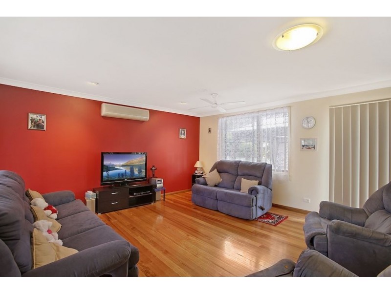 10 Carrington Circuit, Leumeah NSW 2560