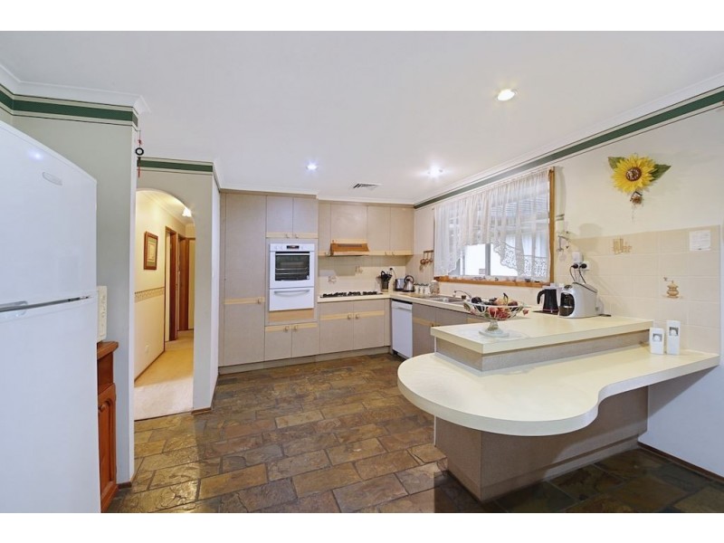 16 Aquamarine Drive, Eagle Vale NSW 2558