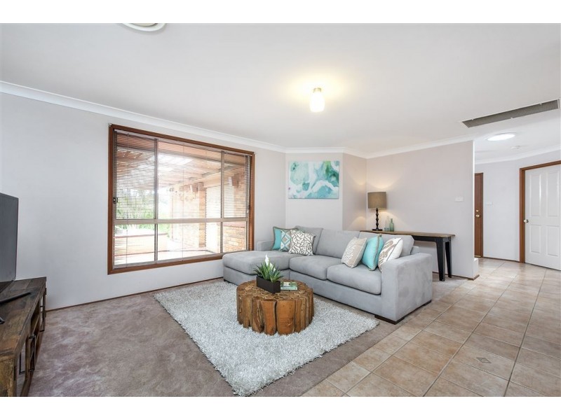 89 Cleopatra Drive, Glen Alpine NSW 2560