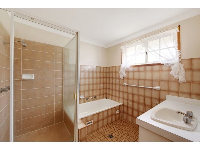 2/48 Waminda Avenue, Campbelltown NSW 2560