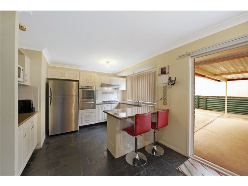 3 Jasper Place, Ambarvale NSW 2560