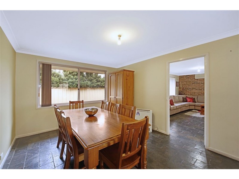 3 Jasper Place, Ambarvale NSW 2560