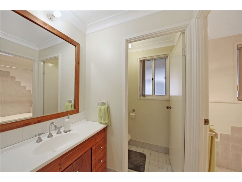 3 Jasper Place, Ambarvale NSW 2560